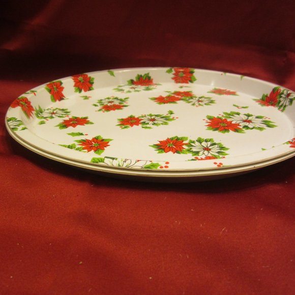 VTG HOLIDAY PLASTIC TRAYS, VERY DECORATIVE, 2 TRAYS - Picture 4 of 4